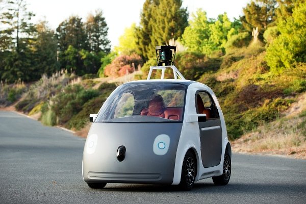 Cận cảnh xe không người lái của Google