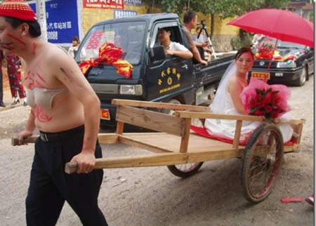 Những chiếc xe hoa cực kỳ độc đáo Những chiếc xe hoa cực kỳ độc đáo