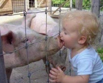 Ảnh hài hước: Những lần đầu tiên khó đỡ của ‘đời người’ baby_anh hai huoc