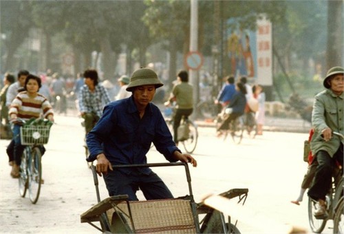 ngam-anh-ha-noi-nhung-nam-90-37.jpg (500×328)