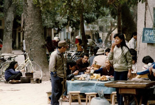 ngam-anh-ha-noi-nhung-nam-90-37.jpg (500×328)