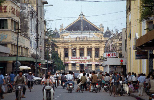 ngam-anh-ha-noi-nhung-nam-90-37.jpg (500×328)