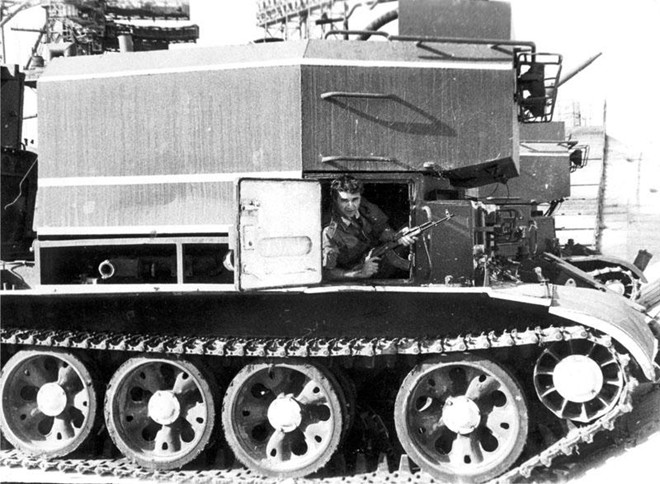 Những mẫu xe cứu hỏa "lai" xe tăng