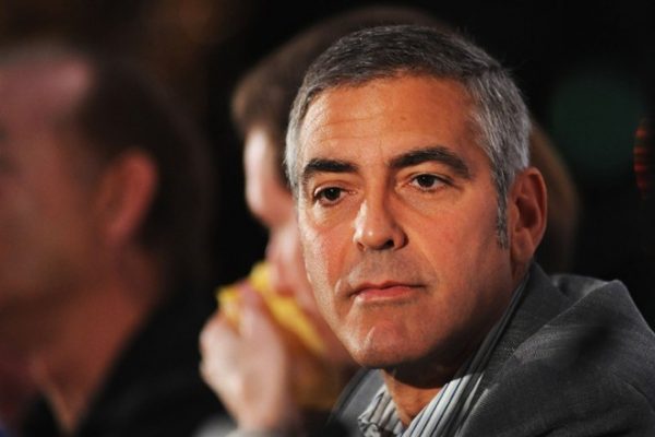 Những người có giọng trầm như tài tử George Clooney và nói ít nhưng chính xác là đối tượng hấp dẫn trong mắt phụ nữ. Ảnh: examiner.com  