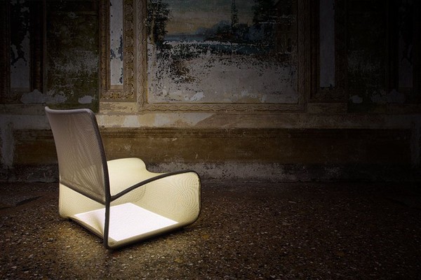 Nuvola di Luce: Chiếc ghế phát sáng độc đáo