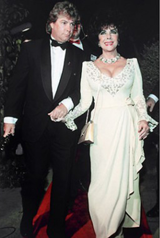 Elizabeth Taylor và Larry Fortensky diễn ra ngày 6/10/1996