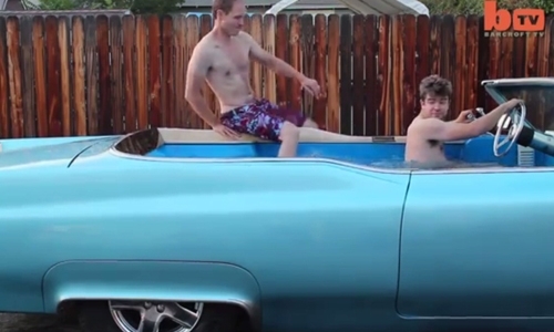 Chiêm ngưỡng bể bơi di động độc nhất vô nhị thế giới