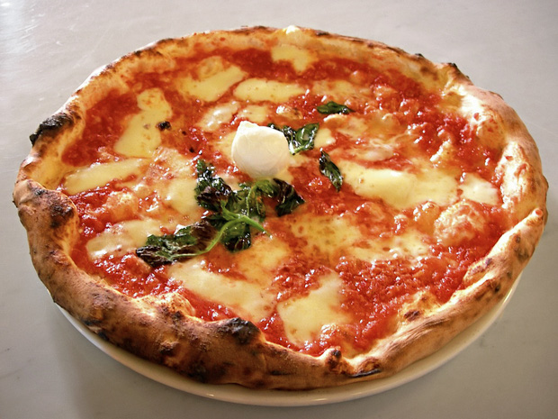 Bánh pizza mang tên nữ hoàng Margherita. (nguồn: Life in Italy).
