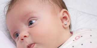 Tại sao không nên xỏ lỗ tai cho con bạn, nhất là trẻ sơ sinh?!