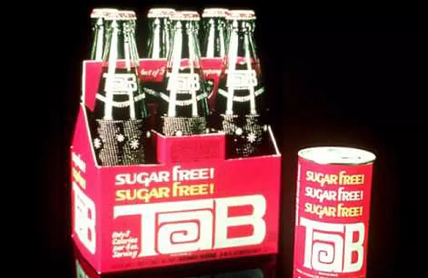Tên dòng sản phẩm Diet Cola đầu tiên là Tab