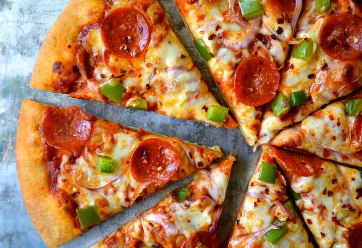 3 công thức làm bánh pizza nhanh chóng và dễ dàng