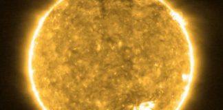 Một vụ nổ mặt trời độc đáo khiến các nhà khoa học sửng sốt và thích thú