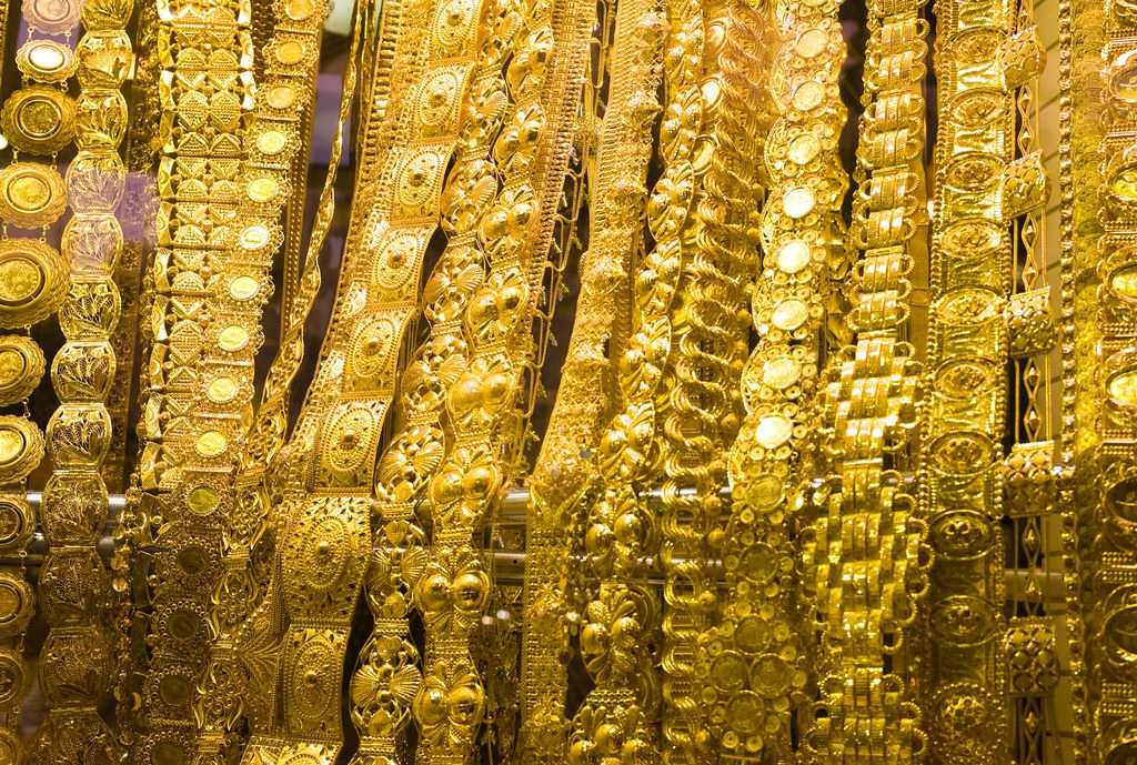 Đây là dây chuyền vàng làm thủ công dài nhất thế giới.