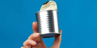 Cách an toàn nhất để mở hộp mà không cần dụng cụ chuyên dụng