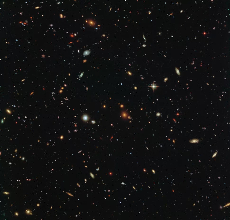 Ảnh vũ trụ từ Kính viễn vọng Không gian Hubble của NASA / ESA