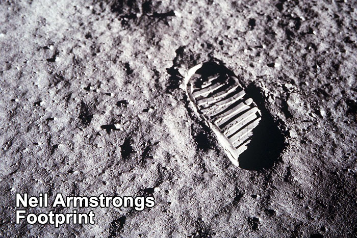 Dấu chân của Armstrong 