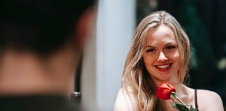 Lễ kỷ niệm ngày lễ tình nhân trên toàn cầu hình ảnh: Katerina Holmes / Pexels