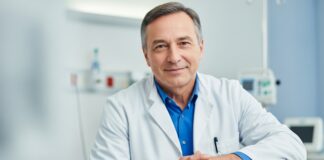 Phân biệt ngừng tim và đột quỵ trong 30 giây: Kiến thức sinh tử ai cũng phải biết